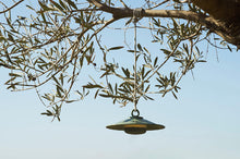 Load image into Gallery viewer, Chap-O Wireless Hanging Lamp