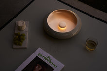 Load image into Gallery viewer, Fatboy Oloha Medium - Desert - On a Table