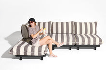 Load image into Gallery viewer, Paletti Corner Seat