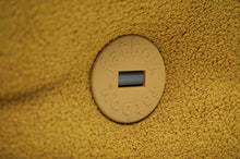 Load image into Gallery viewer, Fatboy BonBaron Sherpa - Cider Button Closeup