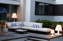 Load image into Gallery viewer, Fatboy Paletti Set on a Pool Deck