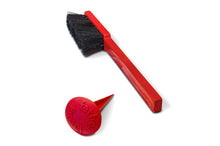Load image into Gallery viewer, Picnic Lounge - Bay Closeup Brush and Pin