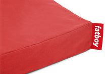 Load image into Gallery viewer, Fatboy Doggielounge Small Stonewashed Dog Bed - Red - Label
