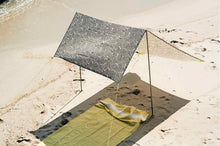 Load image into Gallery viewer, Tulum Fatboy Miasun Sun Shade Setup on the Beach
