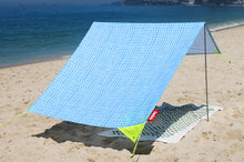 Load image into Gallery viewer, Venice Fatboy Miasun Sun Shade Setup on the Beach
