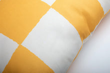 Load image into Gallery viewer, Checkmate Fatboy King Pillow Closeup
