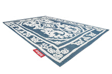 Load image into Gallery viewer, Fatboy Carpretty Petit Indoor / Outdoor Area Rug - Royal Blue Close Up
