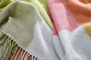 Fatboy Colour Blend Blanket - Spring Close Up