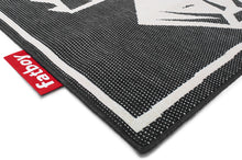Load image into Gallery viewer, Closeup of Black Fatboy Carpretty Petit Nottazebroh Rug
